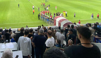 Yardımcı hakem yaralandı: Elazığspor-Vanspor FK maçı tatil edildi