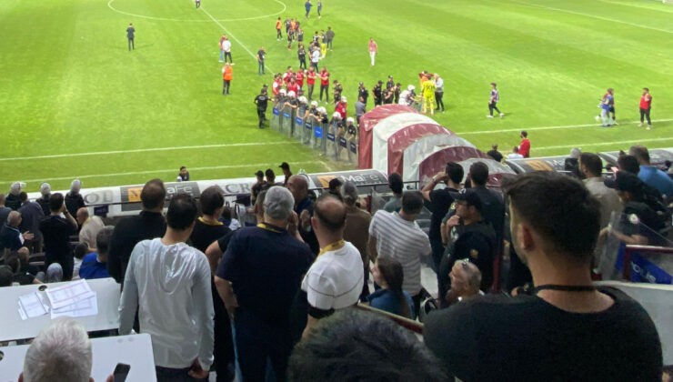 Yardımcı hakem yaralandı: Elazığspor-Vanspor FK maçı tatil edildi