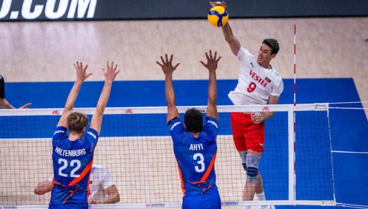 A Ulusal Erkek Voleybol Kadrosu, Hollanda’ya mağlup oldu