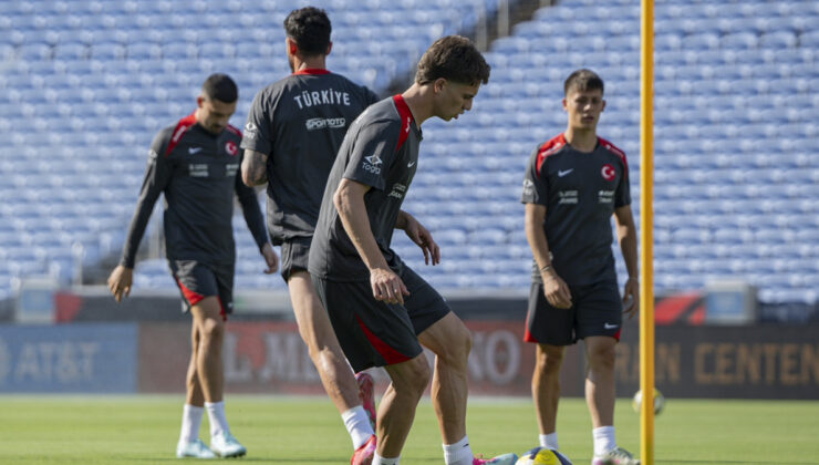 A Ulusal Futbol Kadrosu, Meksika maçına hazır