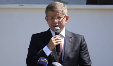 Ahmet Davutoğlu’ndan Madleen daveti: Bayram sonrası Gazze’ye gideceğim