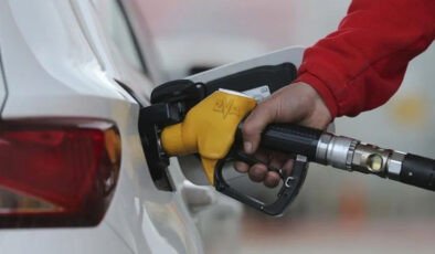 Akaryakıt ve motorine bir artırım daha