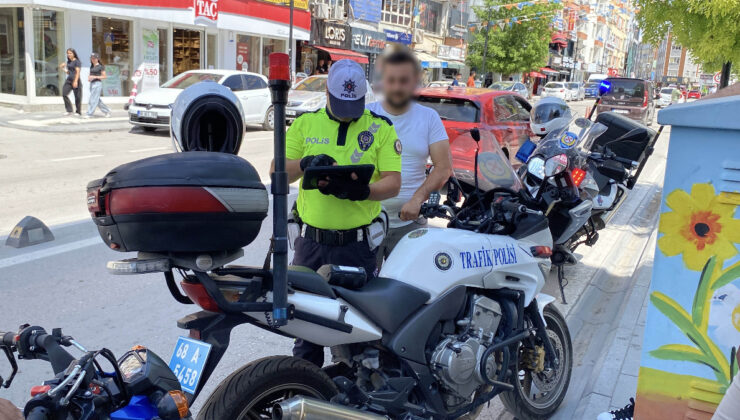 Aksaray’da abart egzozlu motosikletiyle 9 bin 267 TL ceza