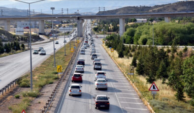 Ali Yerlikaya’dan şoförlere ‘yorgun ve uykusuz yola çıkmayın’ uyarısı