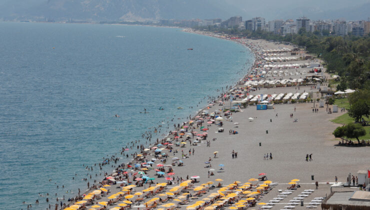 Antalya’da termometreler 35 dereceyi gösterdi