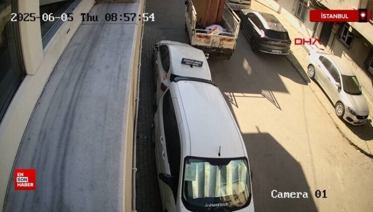 Avcılar’da geri hareket yapan kamyonet arabaya çarpıp kaçtı