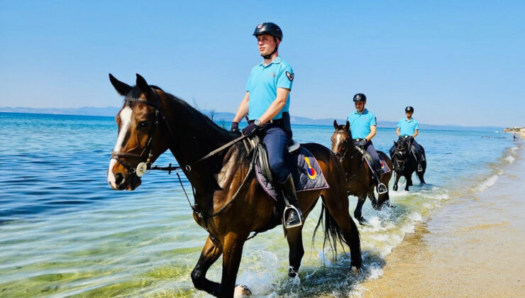 Balıkesir’de atlı jandarma devriyesi vazifeye başladı