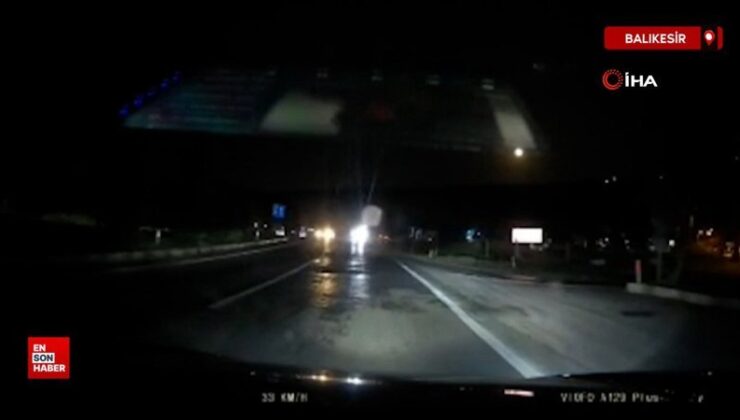 Balıkesir’de tersten gelen araba faciaya davetiye çıkardı