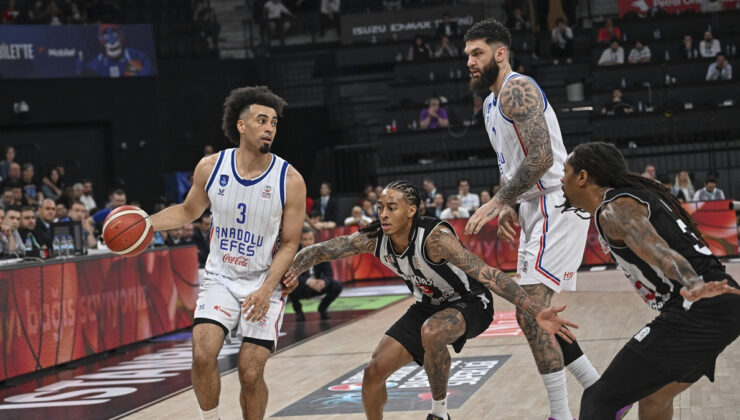 Beşiktaş’ı deviren Anadolu Efes seride öne geçti