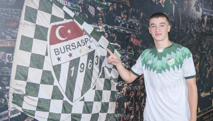 Bursaspor’da iki iç transfer bitirildi