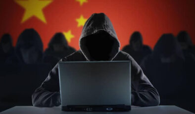 Çinli hackerlar ABD’li yetkililerin telefonlarını amaç alıyor