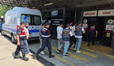 Denizli’de arkadaşlarıyla birlikte çalıştığı iş yerini soydu