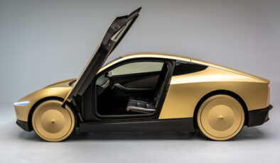 Direksiyonu ve pedalları yok: Tesla Cybercab Paris’te sahne aldı