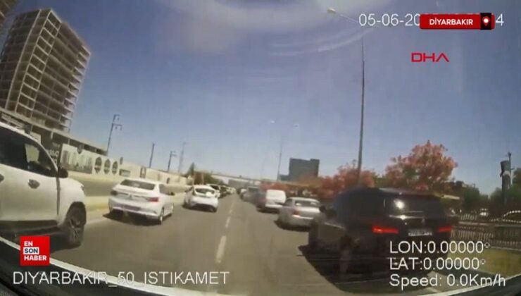 Diyarbakır’da şoförlerin fermuar yoluyla ambulansa yol verdiği anlar