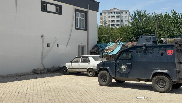 Diyarbakır’da tartıştığı babasının başına çekiçle vurdu