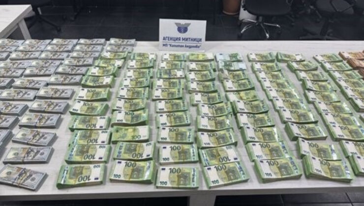 Edirne’de tıra gizlenmiş 900 bin euro ve 500 bin dolar bulundu