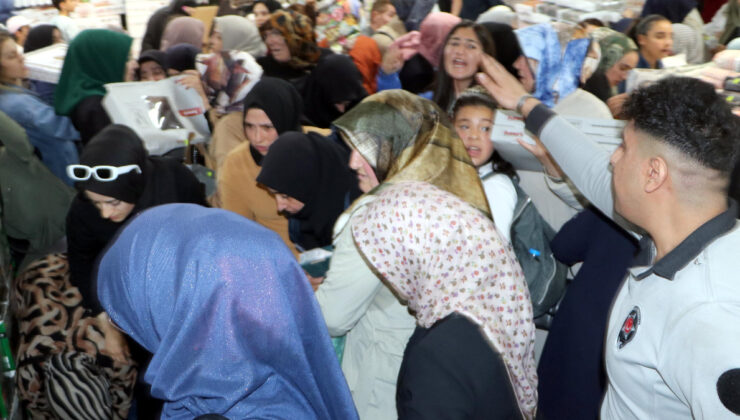 Erzurum’da indirim izdihamı