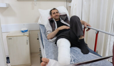 Erzurum’da üzerine kurbanlık düştü: Ayağı kırıldı