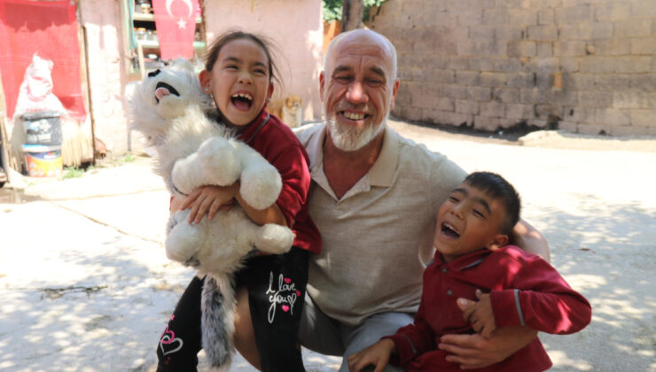 Eskişehir’de çocuklarına hem anne oldu hem baba