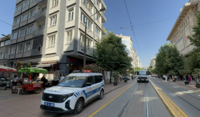 Eskişehir’de haber alınamayan emekli doktor evinde ölü bulundu