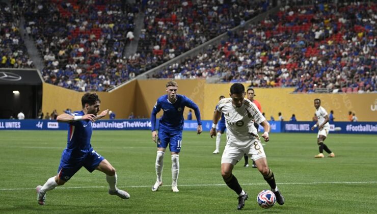 FIFA Kulüpler Dünya Kupası’nda statlardaki boşluklar dikkat çekti