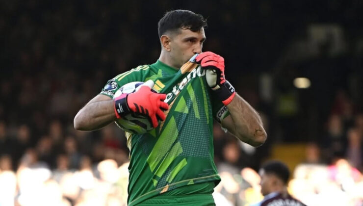 Galatasaray kalede 3 isme ağırlaştı