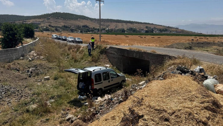 Gaziantep’te hafif ticari araç köprüden düştü: 6 yaralı