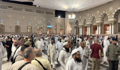 Hac misyonunu tamamlayan Türk hacı adayları Medine’ye ulaştı