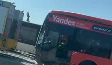 Haliç Köprüsü’nde metrobüs kazası