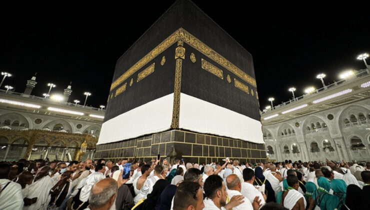 Hristiyanların sayısı azalırken, Müslümanların sayısı artışa geçti