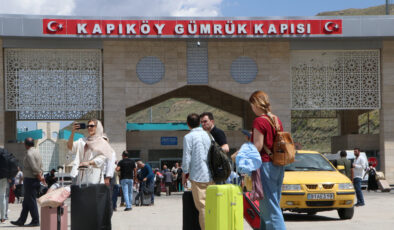 İranlılar, hudut kapılarında yoğunluk oluşturdu