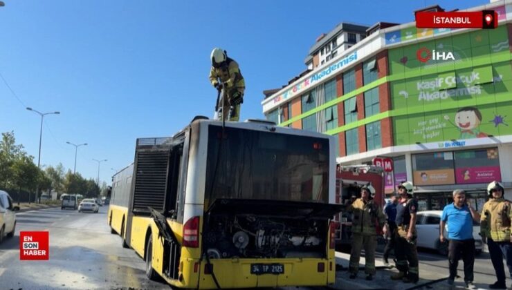 İstanbul Sultangazi’de İETT otobüsü alev aldı