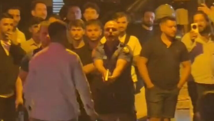 İstanbul’da döner bıçağı dehşeti: Kendisine ziyan verip, etraftakileri tehdit etti