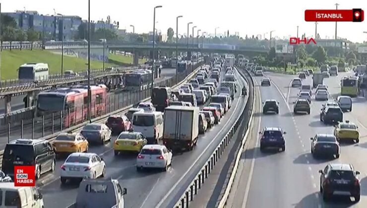 İstanbul’da Kurban Bayramı tatili sonrası trafikte yoğunluk yaşanıyor