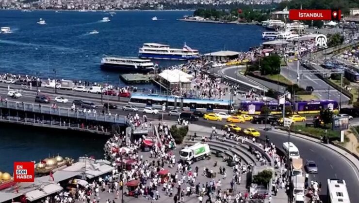 İstanbul’da Tarihi Yarımada’da bayram yoğunluğu yaşanıyor