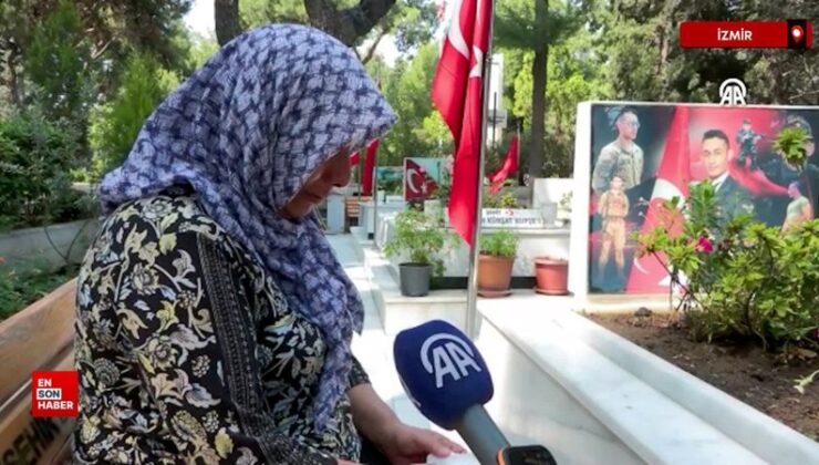 İzmir’de şehit yakınları bayramda şehitliği ziyaret etti