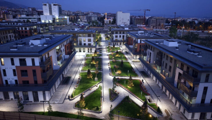 Kahramanmaraş’ta konutlar yükseldi: Azerbaycan Mahallesi’nde ömür başlıyor