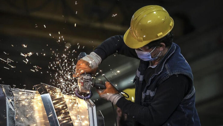 Kamu çalışanının gözü hükümetin artırım teklifinde