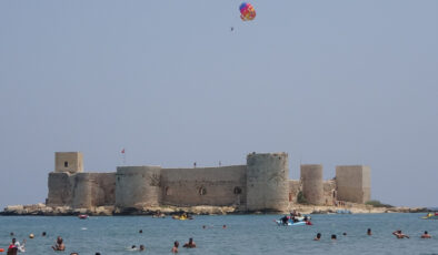 Mersin kıyılarında yoğunluk sürüyor