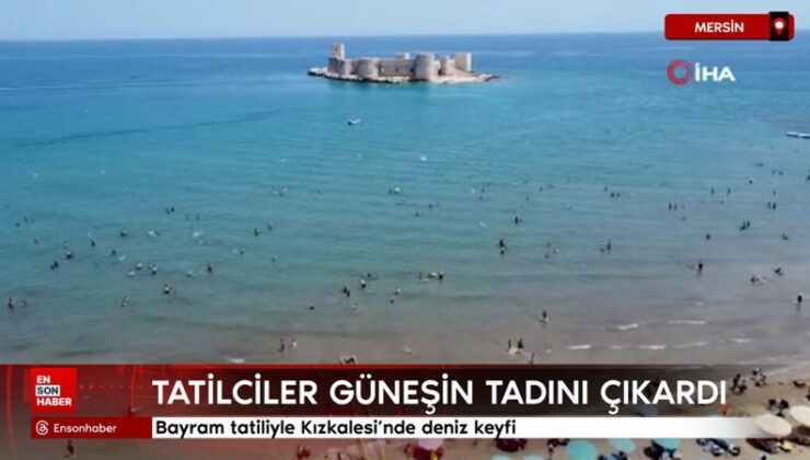Mersin’de bayram tatiliyle Kızkalesi’nde deniz keyfi