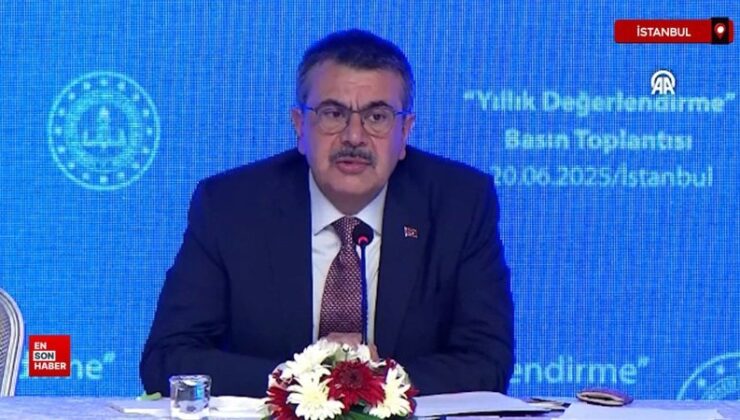Milli Eğitim Bakanı Tekin: Okullarda forma uygulaması yine başlıyor