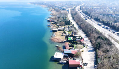 Murat Kurum: Sapanca Gölü kıyısındaki yapı ihlallerine son