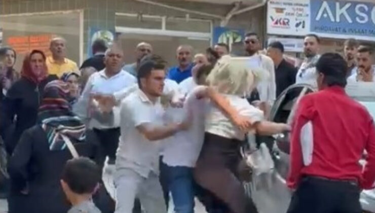 Ordu’da boşandığı eşiyle sokak ortasında arbede etti