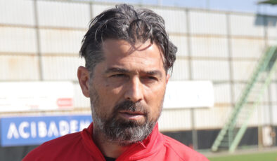 Rizespor’da İlhan Palut’un mukavelesi uzatıldı