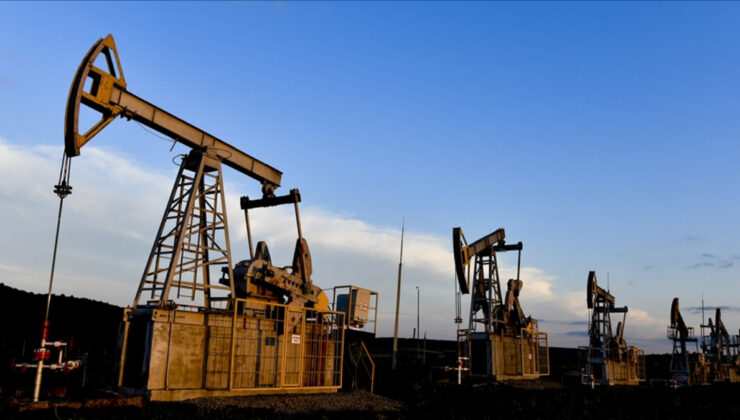 Rus petrolün tavan fiyat uygulayanlara satış yasağında müddet uzatıldı