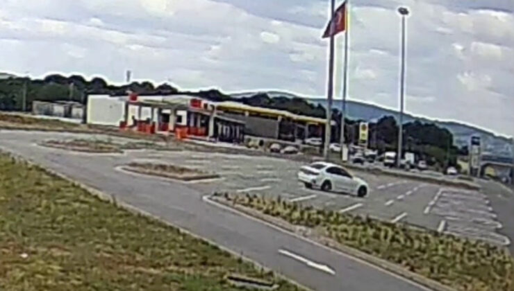 Sakarya’da dinlenme tesisinin otoparkında drift attı