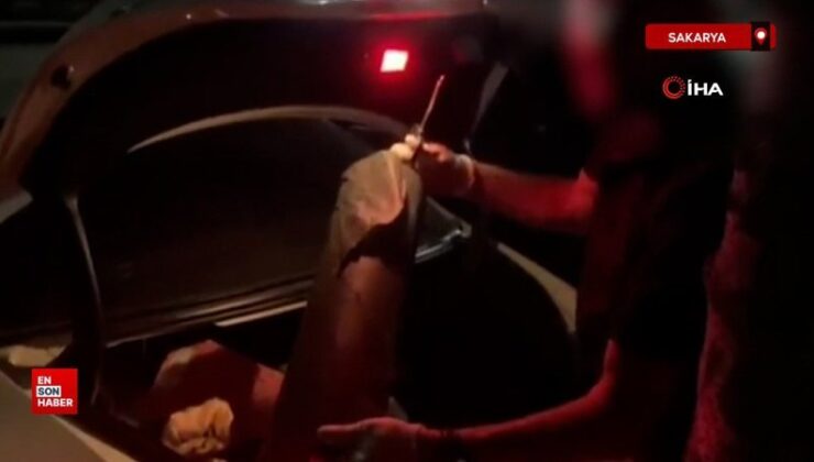 Sakarya’da uyuşturucu emdirilmiş kumaşları satanlar yakalandı