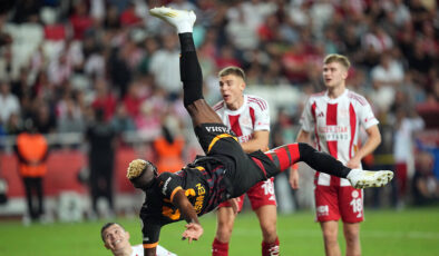 Süper Lig’de dönemin golü Victor Osimhen’den