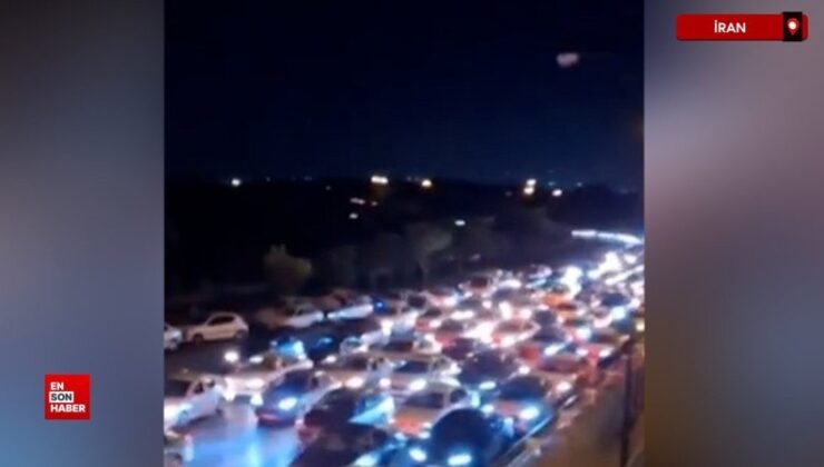 Tahran’da yüzlerce metrelik kaçış kuyruğu