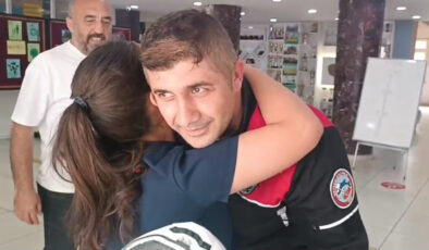 Trabzon’da imtihana geç kalan öğrenciyi polisler motosikletle yetiştirdi